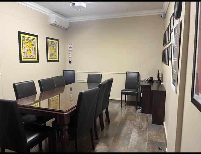 69M² OFFICE FOR SALE IN NELSPRUIT EXT 2